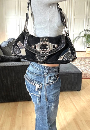 GUESS BAG VELVET BLACK DETAILS SILVER CHAIN VINTAGE Y2K 2000s